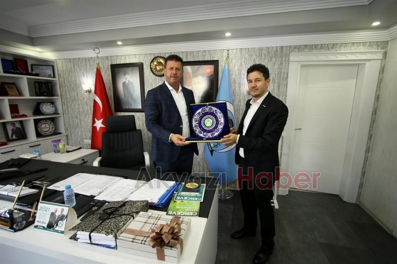 MÜSİAD SAKARYA ŞUBE BAŞKANINDAN BELEDİYE BAŞKANINA ZİYARET