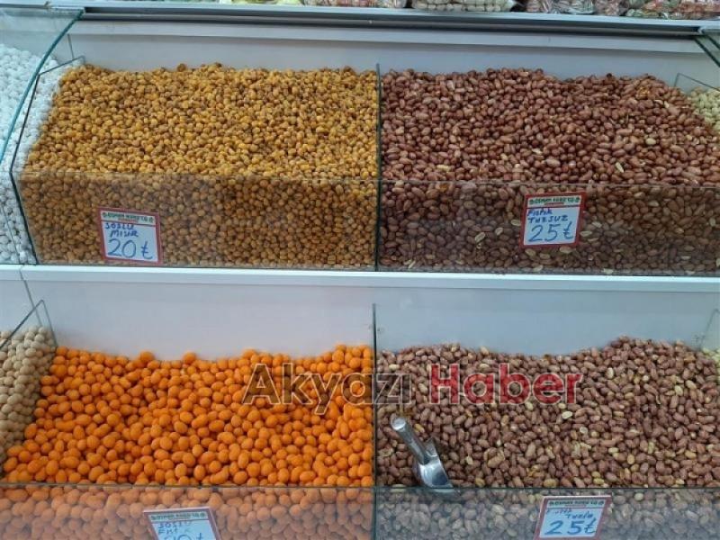 Aşure Malzemeleri Osman Kuru'cu'dan alınır