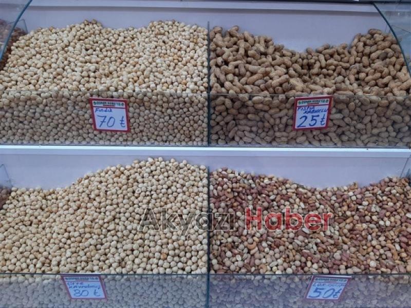 Aşure Malzemeleri Osman Kuru'cu'dan alınır