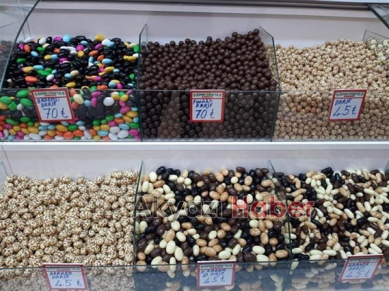 Aşure Malzemeleri Osman Kuru'cu'dan alınır