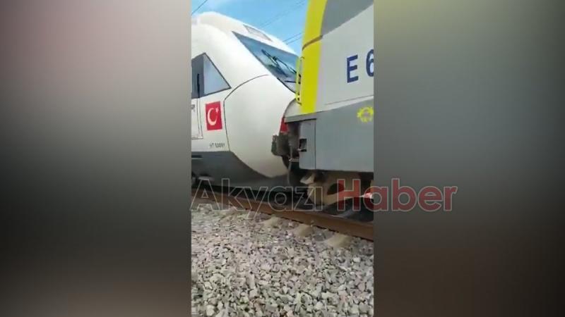 Ada treni hızlı tren ile kafa kafaya çarpıştı