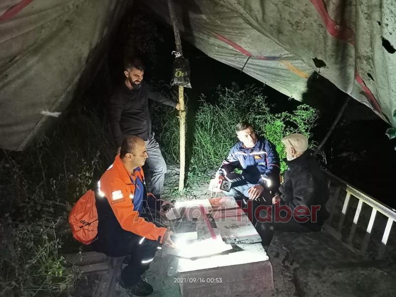 Kayıp yaşlı adamı kulübede buldular