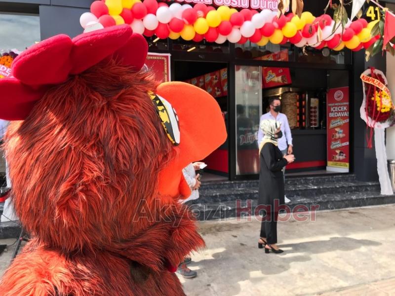 Öncü Döner'in 93. Şubesi Akyazı'da açıldı