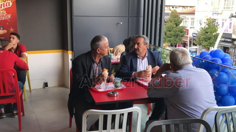 Öncü Döner'in 93. Şubesi Akyazı'da açıldı