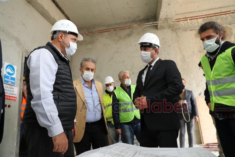 Vali Kaldırım Akyazı'da ziyaretlerde bulundu