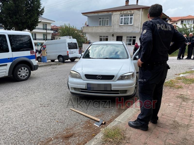 Erenler'de trafikte baltalı dehşet