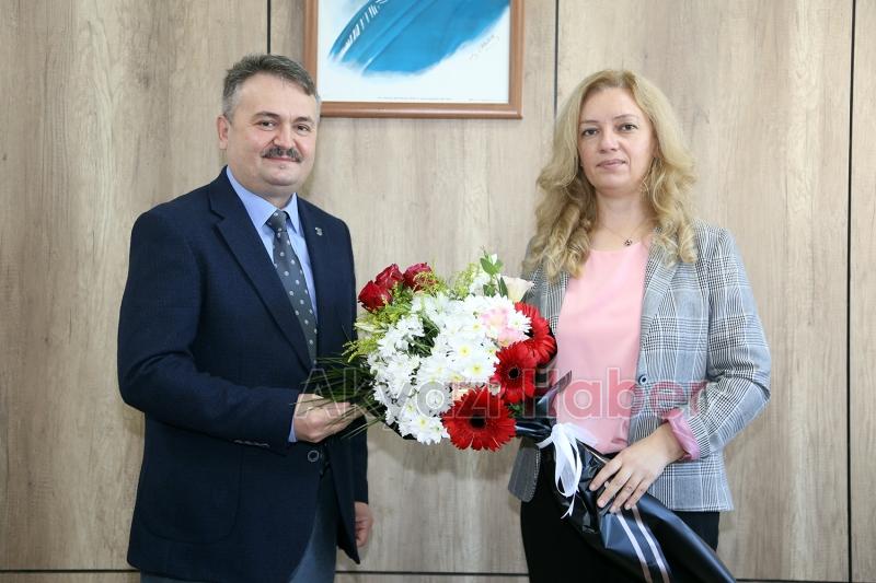 Akyazı Sağlık Bilimleri MYO'da bayrak değişimi