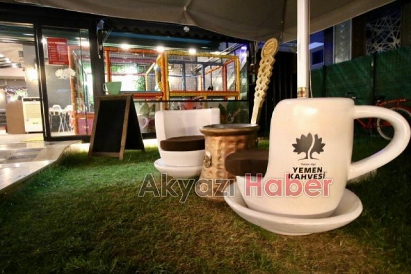 Yemen Kahvesinde sıcak bir kahveye ne dersiniz