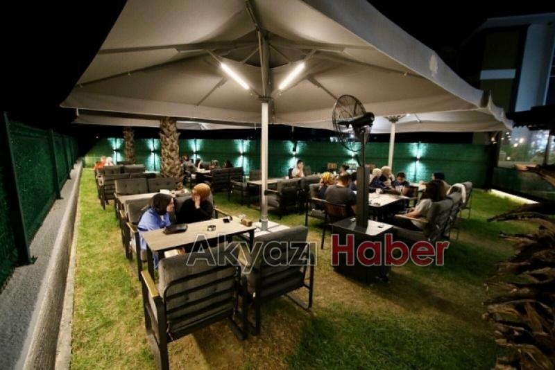 Yemen Kahvesinde sıcak bir kahveye ne dersiniz