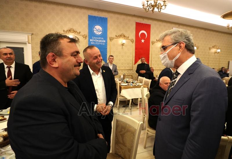 Başkan Ekrem Yüce, muhtarlarla bir araya geldi