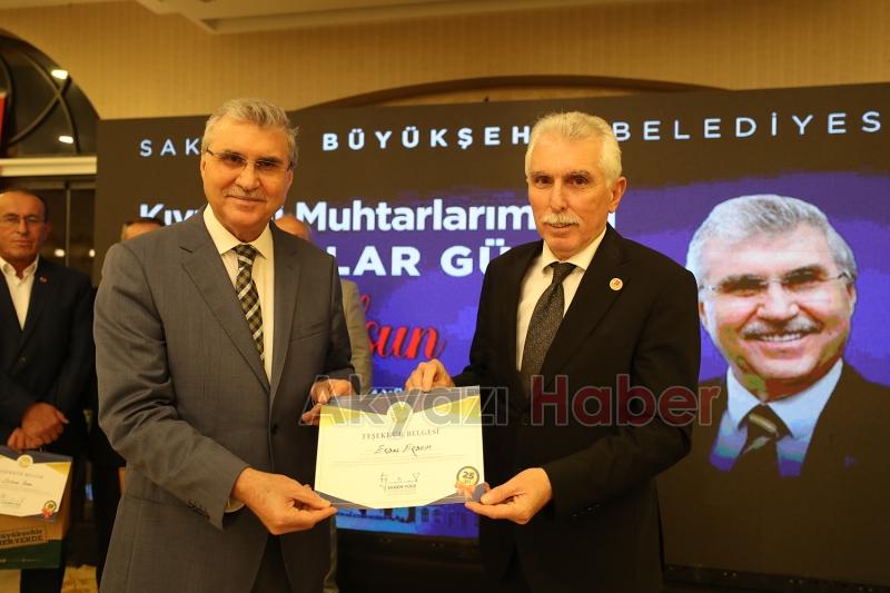 Başkan Ekrem Yüce, muhtarlarla bir araya geldi