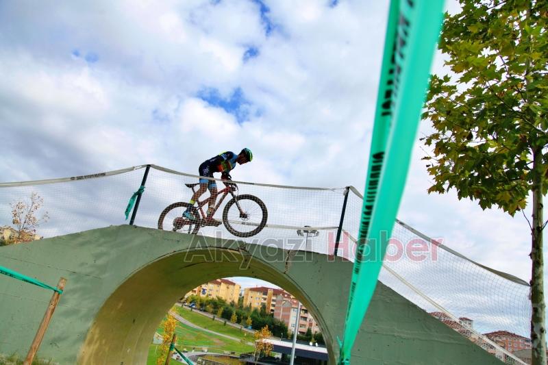 Vadide ilk yarış tamamlandı