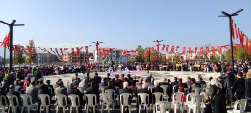 Akyazı'da 29 Ekim Cumhuriyet Bayramı coşkuyla kutlandı