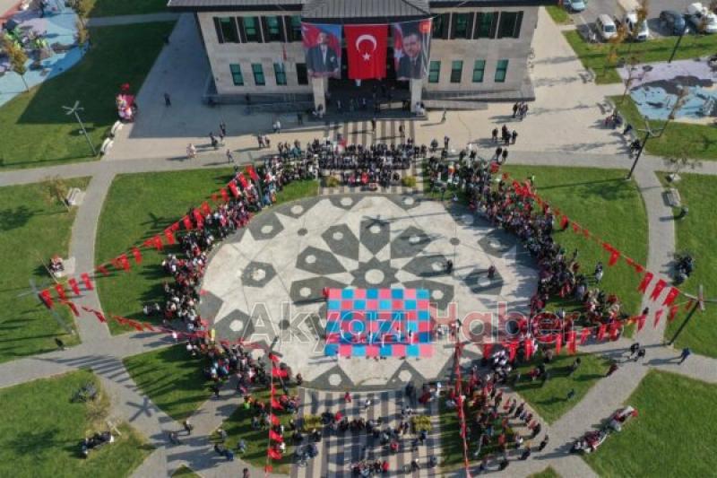 Akyazı'da 29 Ekim Cumhuriyet Bayramı coşkuyla kutlandı