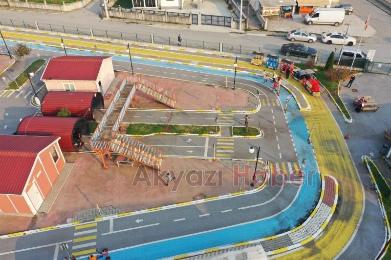 Akyazı Belediyesi Trafik Parkına tatilde yoğun ilgi