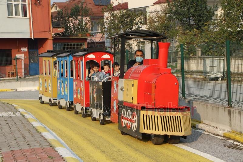 Akyazı Belediyesi Trafik Parkına tatilde yoğun ilgi
