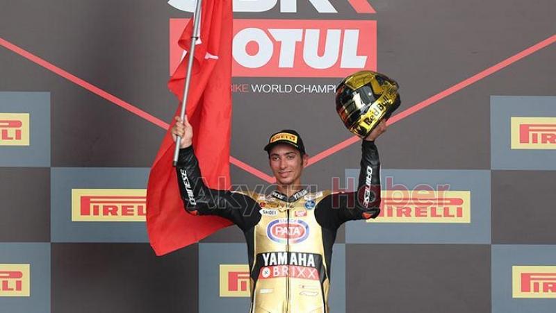 Şampiyonluğu babasına armağan etti