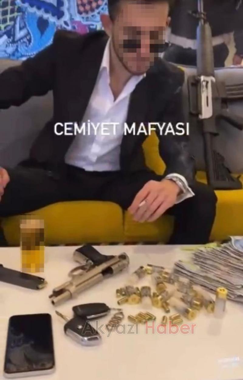 Kurtlar Vadisi müziği eşliğinde havaya ateş açtı