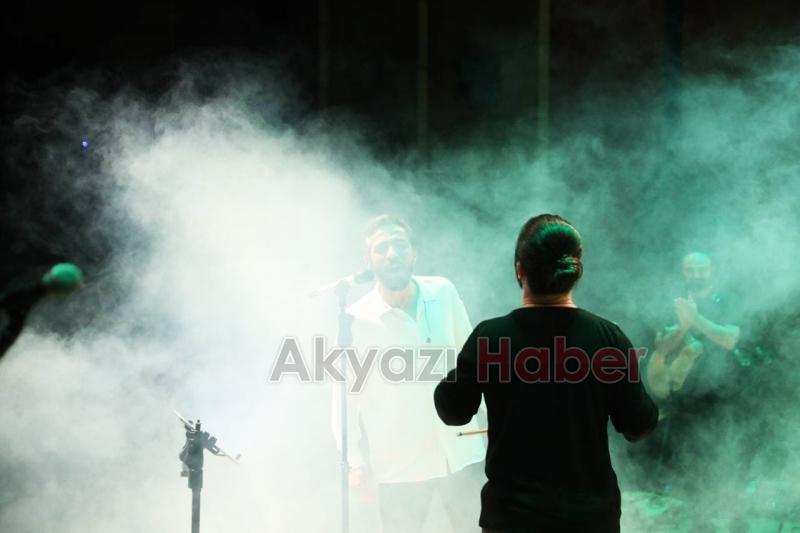 Büyükşehir konserinde Resul Dindar’la Karadeniz rüzgarı