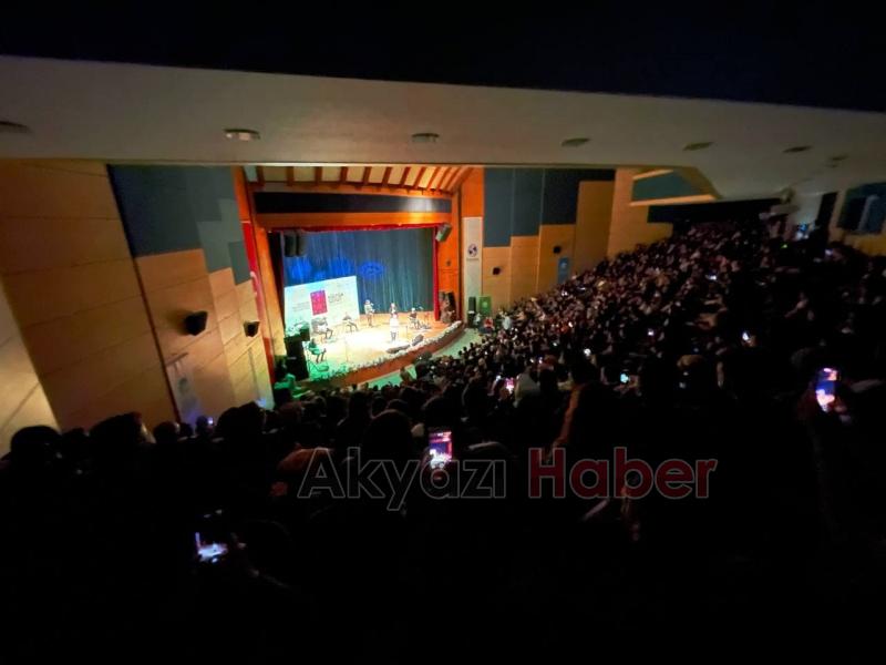 Büyükşehir konserinde Resul Dindar’la Karadeniz rüzgarı