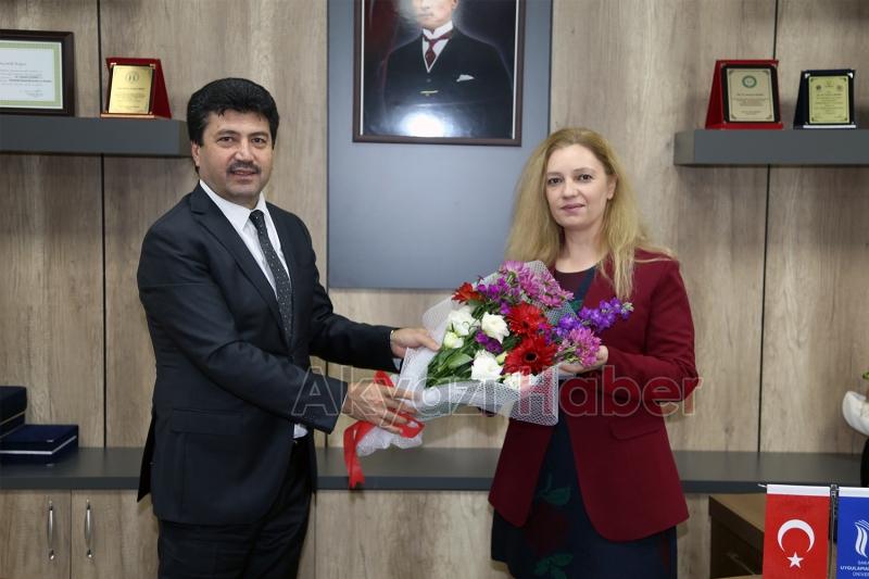 SUBÜ Sağlık Bilimleri Fakültesi'nde Bayrak değişimi