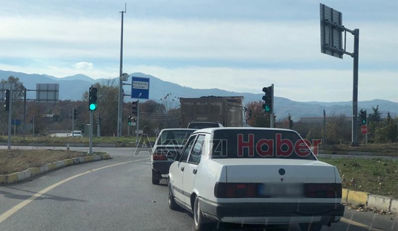 Ölüm kavşağında trafik ışıkları çalışmaya başladı