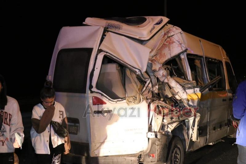 TEM'deki kazada 5 sporcu dehşeti yaşadı