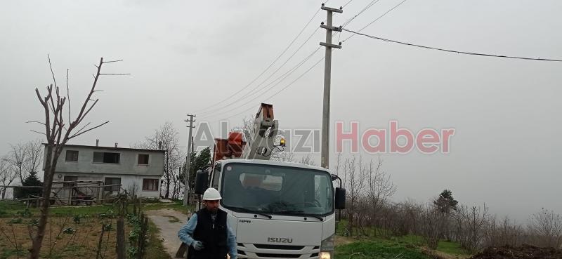 Fırtına Akyazı'yı vurdu