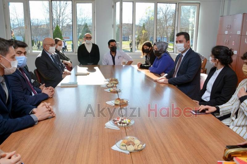 İl Milli Eğitim Müdürü Akyazı'da okullardan inceleme yaptı