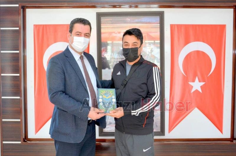 İl Milli Eğitim Müdürü Akyazı'da okullardan inceleme yaptı