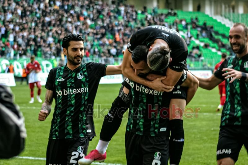 Sakaryaspor: 2 Serik Belediyespor:1