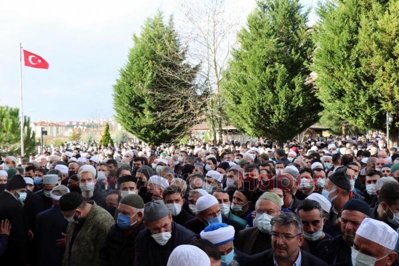 Ahmet Tomor hoca toprağa verildi