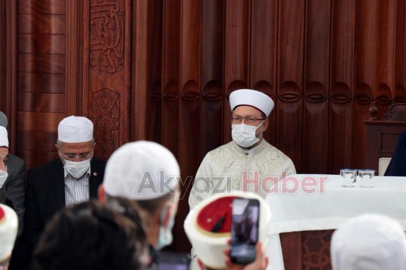 Akyazı'da 17 hafız için İcazet Programı düzenlendi