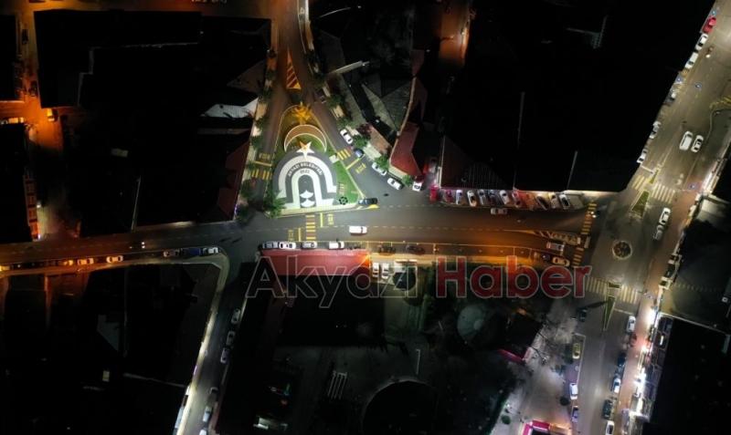 Akyazı tören alanı yenilendi