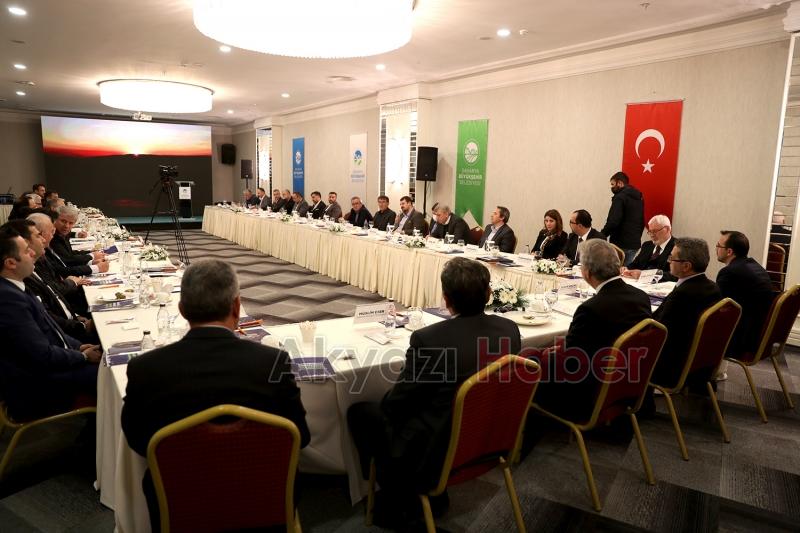 Başkan Yüce’den iş dünyasına yatırım çağrısı