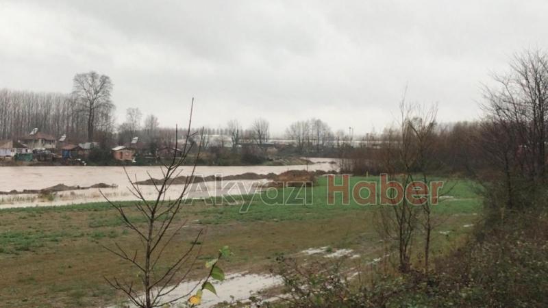 Mudurnu Deresi taşmak üzere