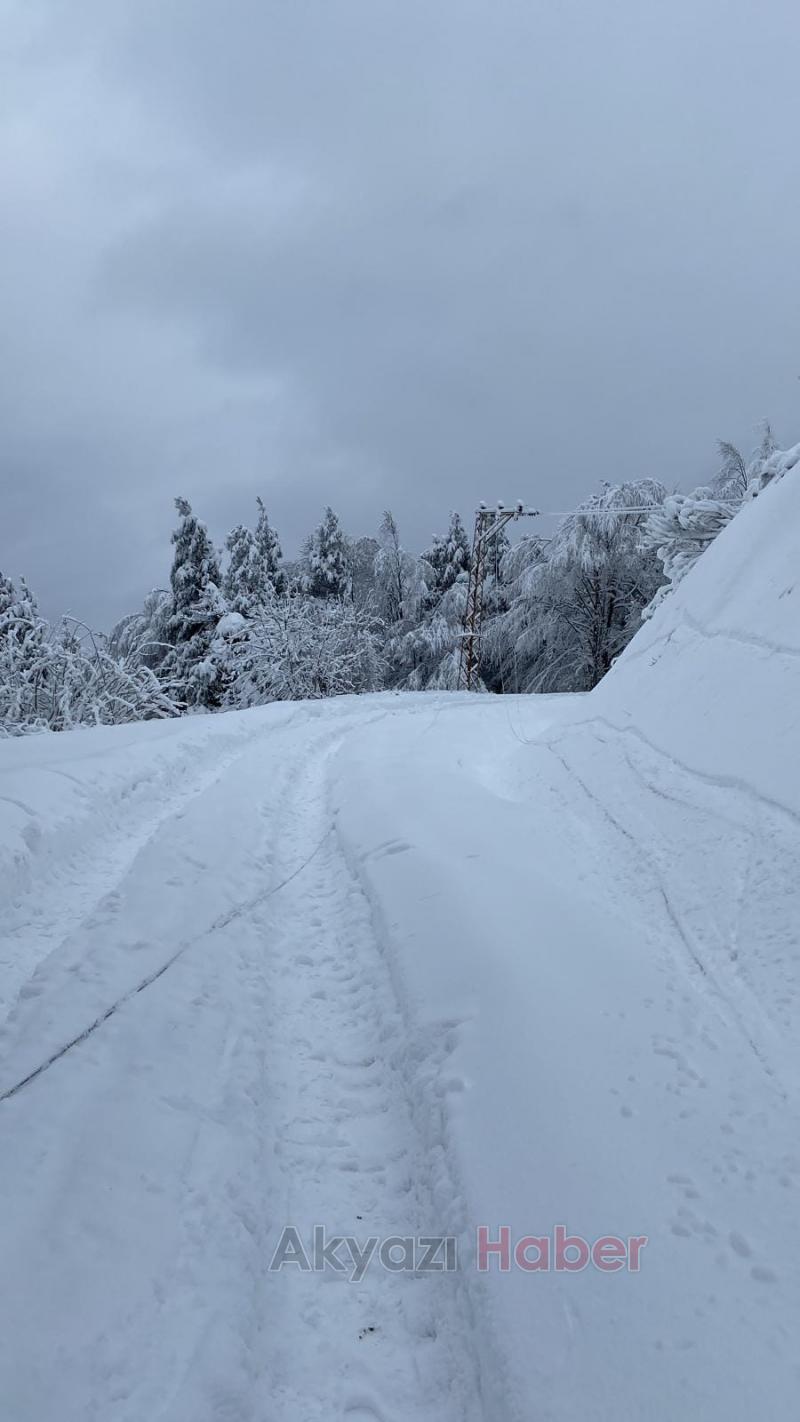 Kar Keremali yolunu kapadı