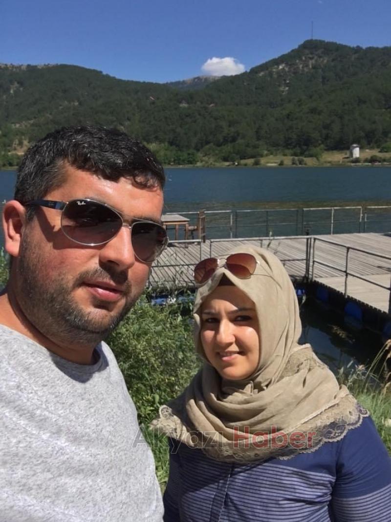 Akyazılı Turgay eşini öldürüp, kendini vurdu