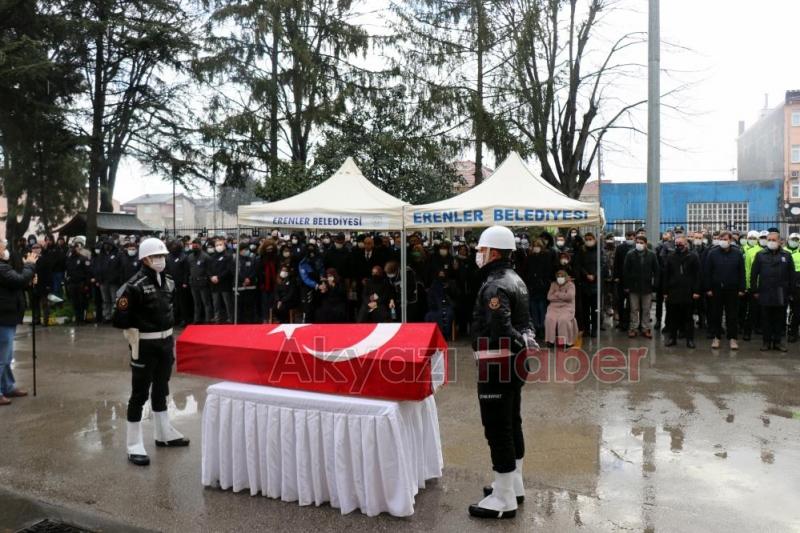 Kalbine yenik düşen genç polis için tören düzenlendi