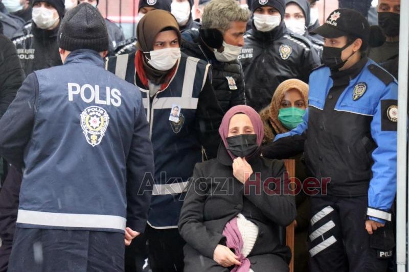Kalbine yenik düşen genç polis için tören düzenlendi
