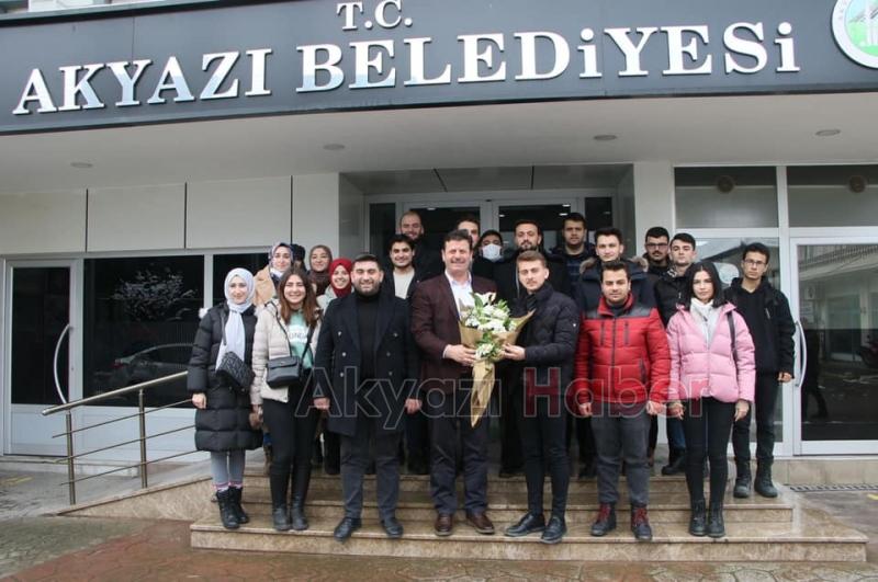 Sakarya Kent Konseyi Gençlik Meclisi Üyeleri Akyazı'yı gezdi