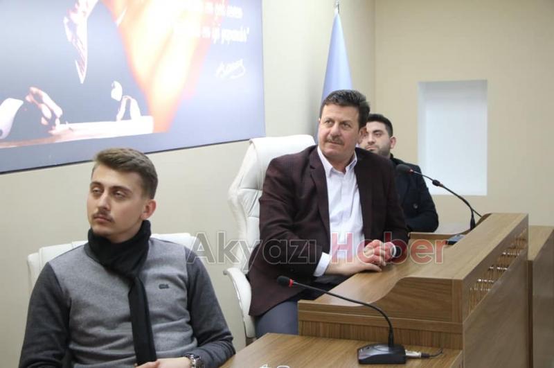 Sakarya Kent Konseyi Gençlik Meclisi Üyeleri Akyazı'yı gezdi