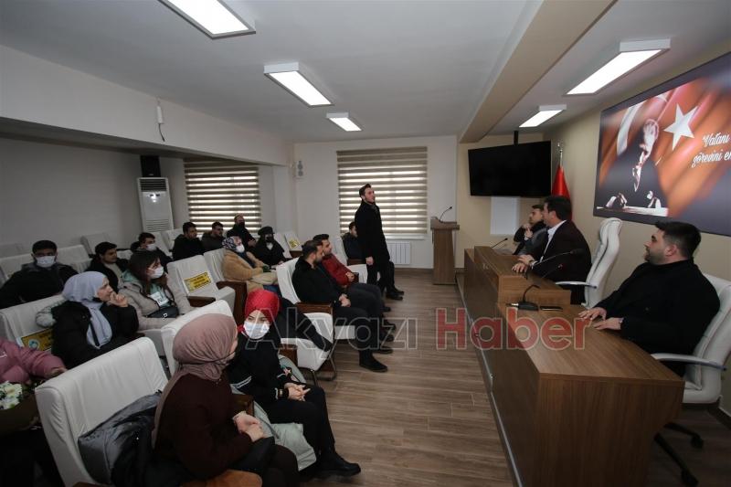 Geleceğimiz olan gençler için çalışıyoruz