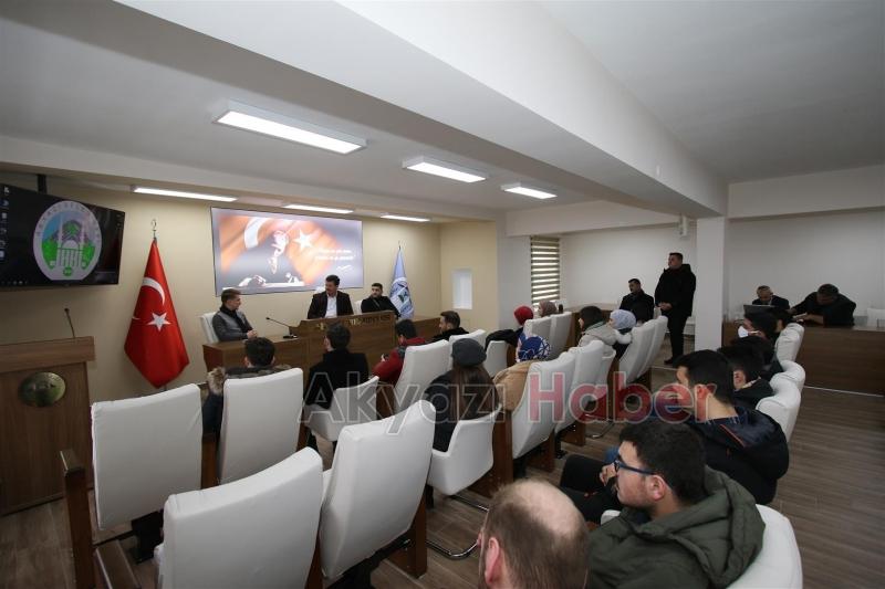 Geleceğimiz olan gençler için çalışıyoruz