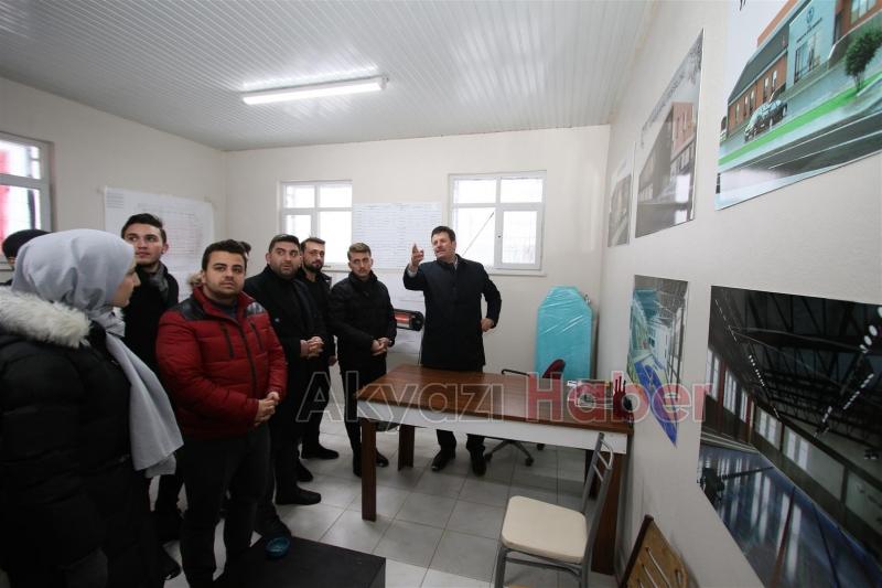 Geleceğimiz olan gençler için çalışıyoruz