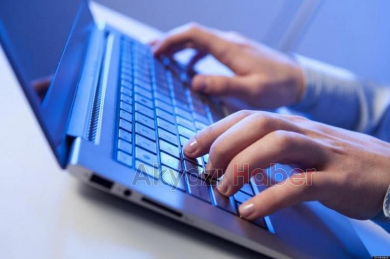 Türkiye'de günün 8 saati internette geçiyor