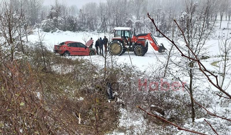 Karda kayıp şarampole uçtu