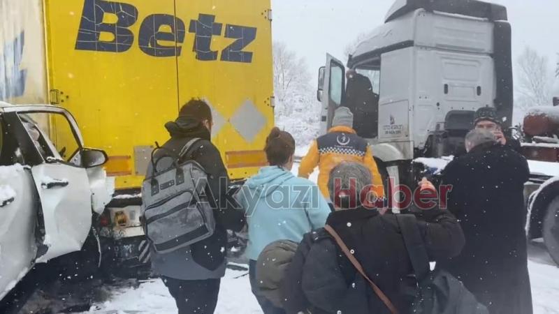 TEM'de 37 araç birbirine girdi: