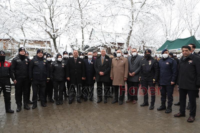 Şehit Emniyet Müdürü Ali Gaffar Okkan Mezarı başında anıldı