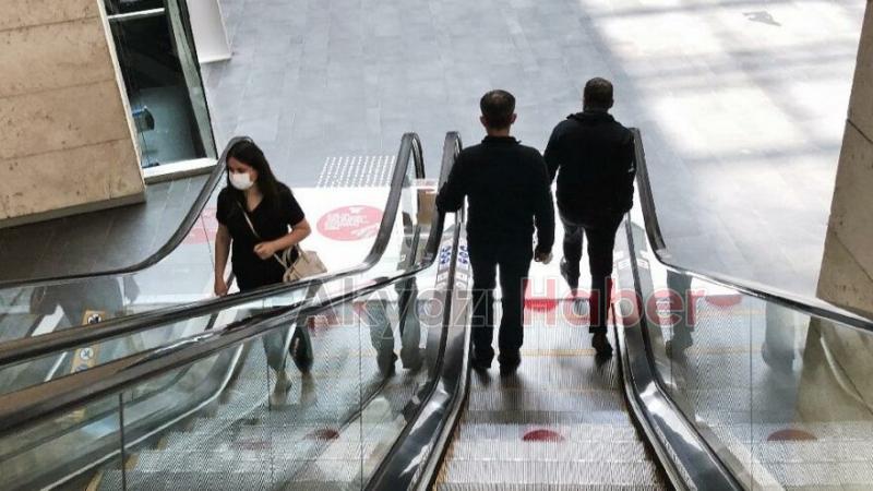 Omicron daha uzun yüzeyde kalıyor